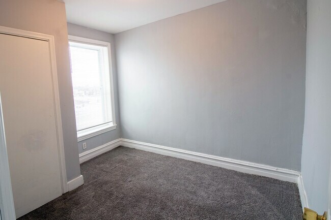 Building Photo - 1732 N 25th St