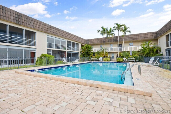 Building Photo - 342 Southwind Dr