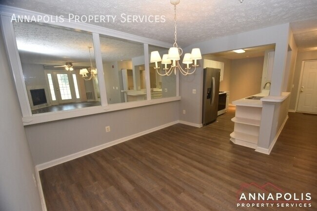 Building Photo - 657 Burtons Cove Way