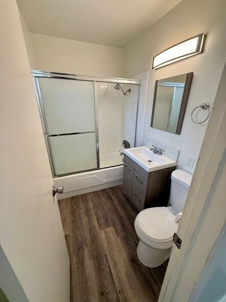 Building Photo - 1305 Garfield Ave