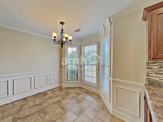 Building Photo - 403 Legends Court