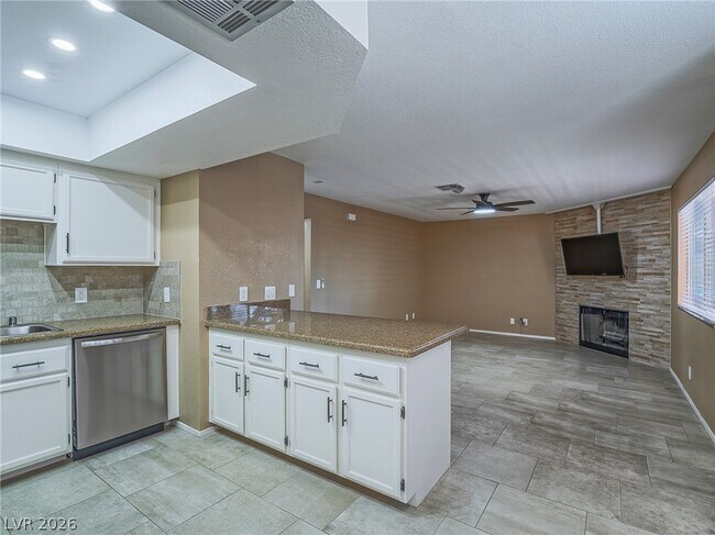 Building Photo - 912 Boulder Springs Dr