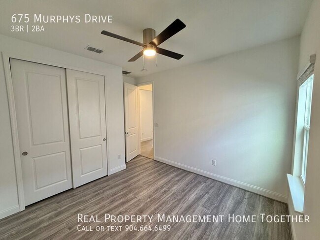 Building Photo - 675 Murphys Dr