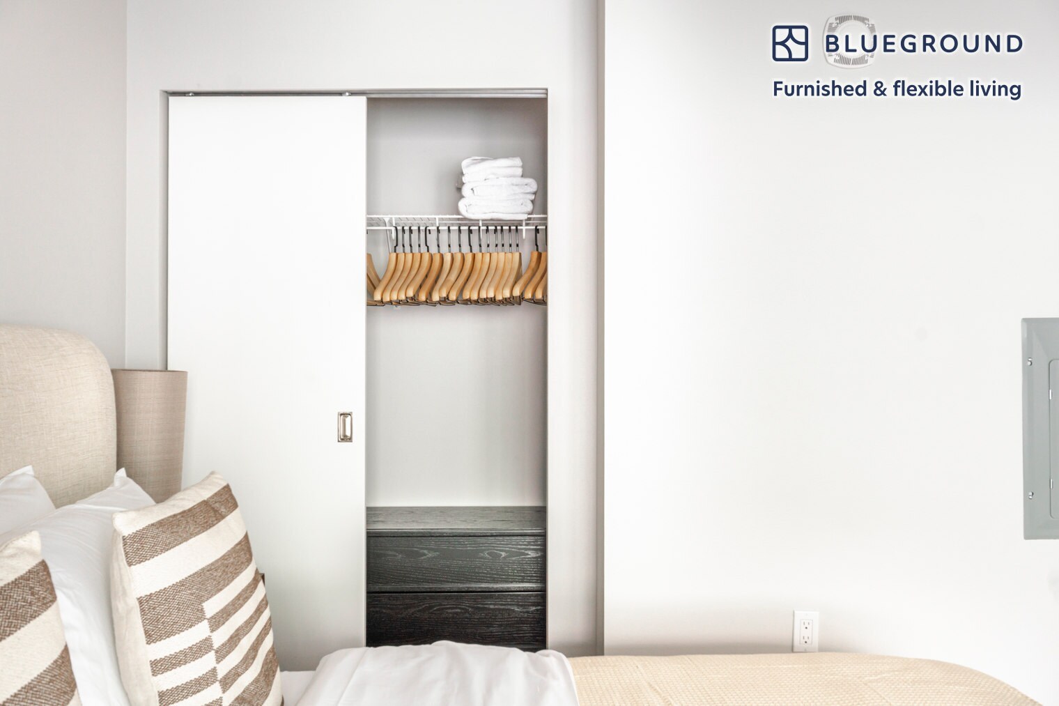 Building Photo - 2222 15th Ave W