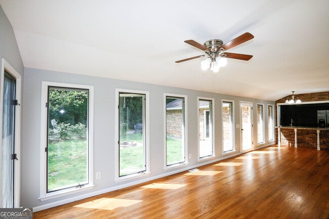 Building Photo - 2765 Collins Hill Rd