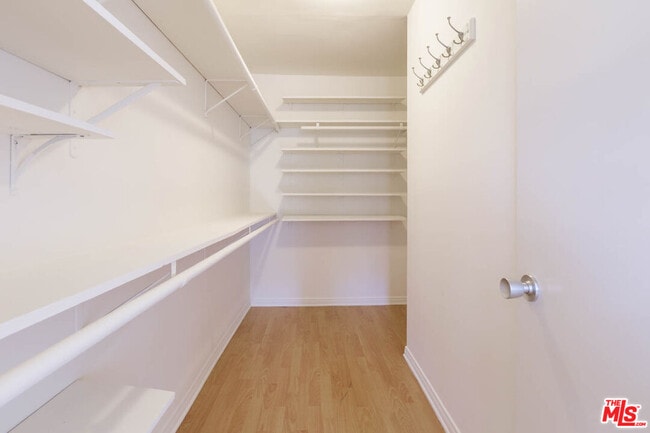 Building Photo - 2470 Zorada Dr