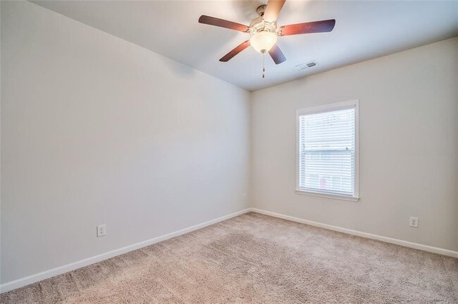 Building Photo - 2510 Great Silver Fir Aly