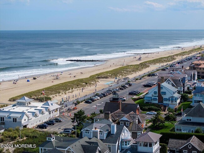 Building Photo - 402 Philadelphia Blvd