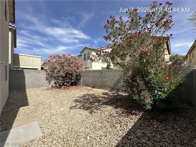 Building Photo - 9754 Splendor Sky Ave