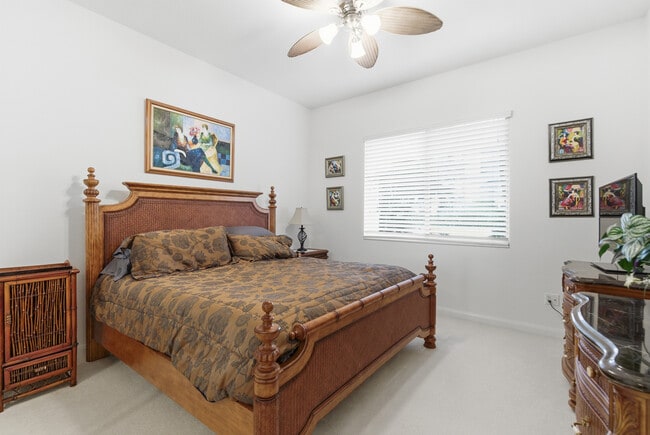 Building Photo - 1 Harbour Isle Dr E