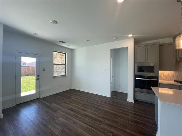 Building Photo - 3518 Sunflower St