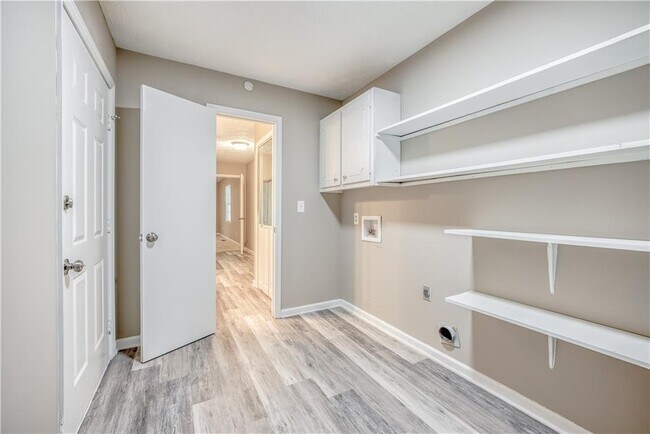 Building Photo - 2174 GA-323