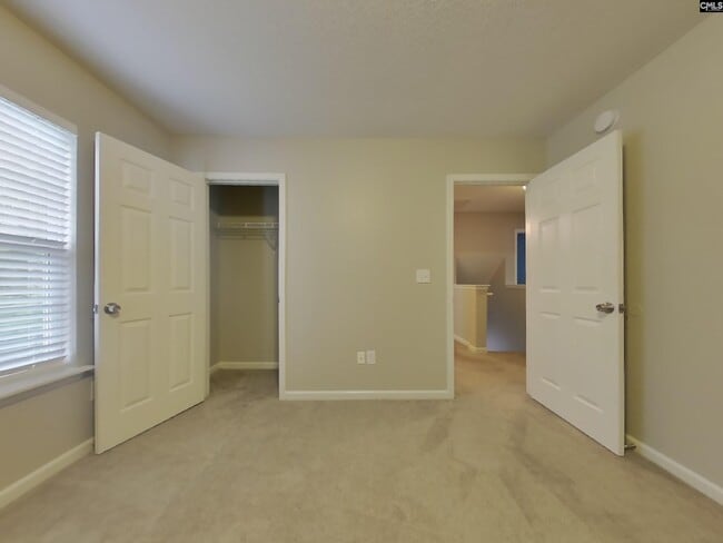 Building Photo - 129 Honey Tree Rd