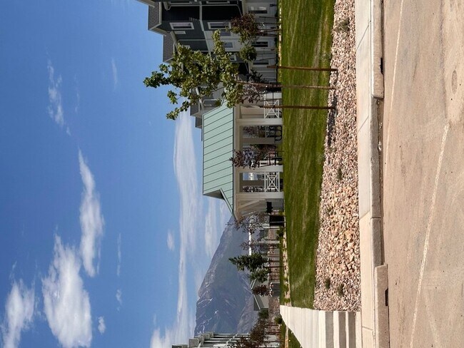 Building Photo - 907 S Sea Horse Ct