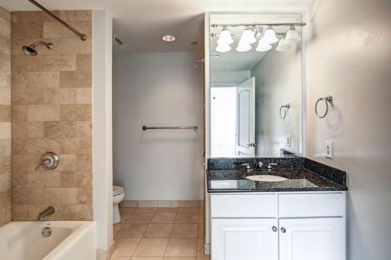 Building Photo - 195 14th St NE