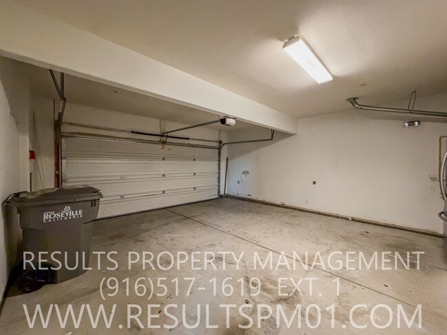 Building Photo - 2165 Camino Real Way