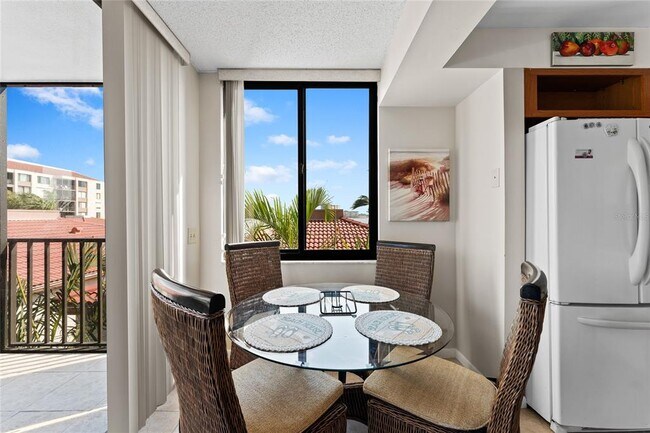Building Photo - 6268 Palma Del Mar Blvd S