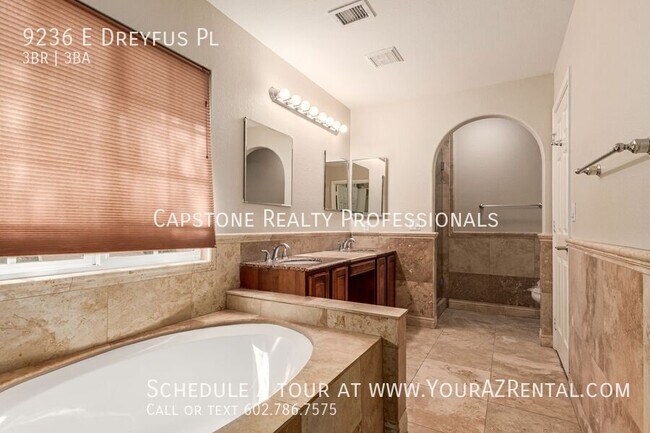 Building Photo - 9236 E Dreyfus Pl
