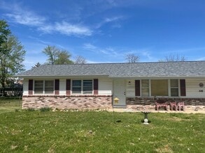 Building Photo - Great Location in Rolla