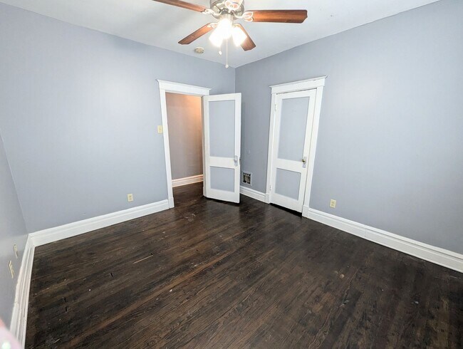 Building Photo - 3339-41 Salena