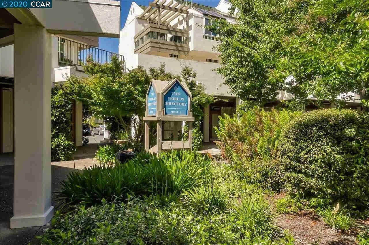 Building Photo - 34 Mozden Ln