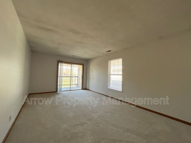 Building Photo - 1660 Swanson Dr