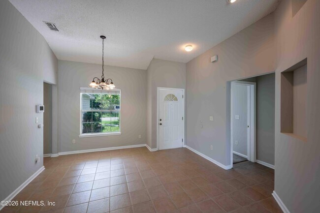 Building Photo - 570 Manship Dr