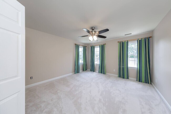 Building Photo - 2204 Palisade Ct