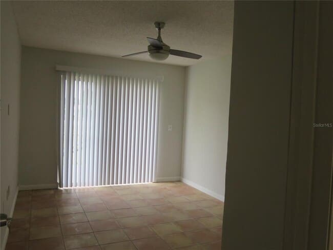 Building Photo - 10443 Manassas Cir