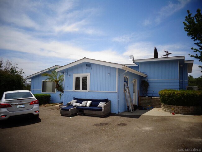 Building Photo - 28560 Lilac Rd