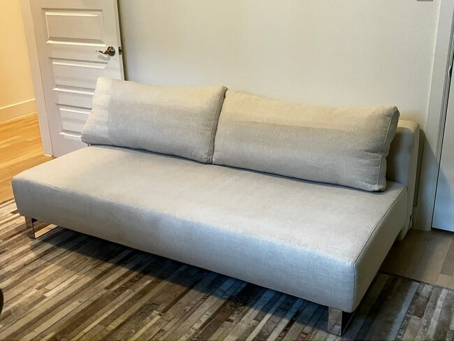 Building Photo - 522 Winners Cir