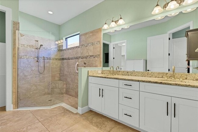 Building Photo - 5580 Semolino St