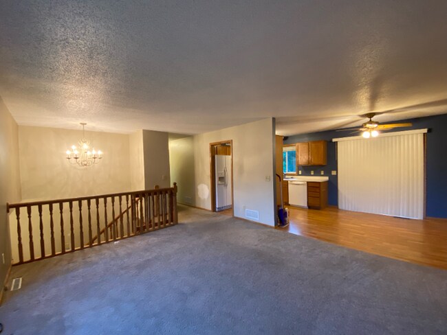 Building Photo - 2415 319th Ln NE