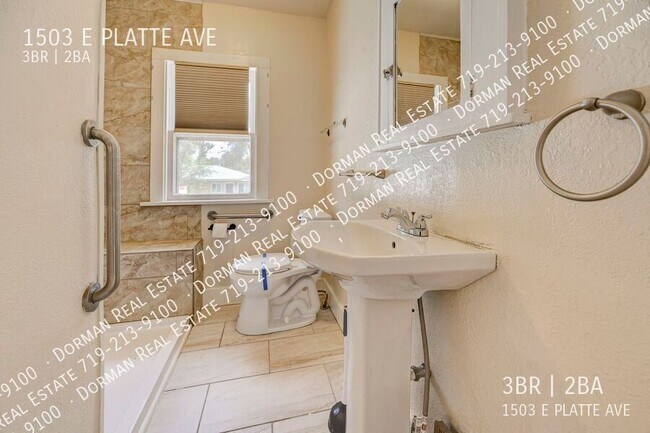 Building Photo - 1503 E Platte Ave