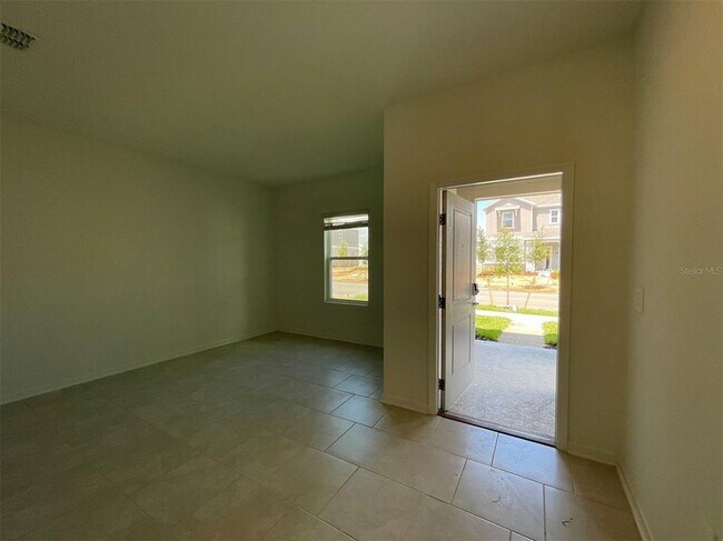 Building Photo - 2165 Sweet Honey Ln