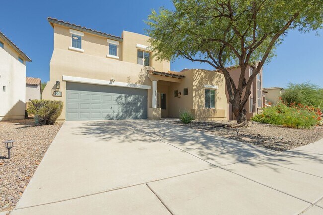 Building Photo - 3 Bedroom 2.5 Bathroom