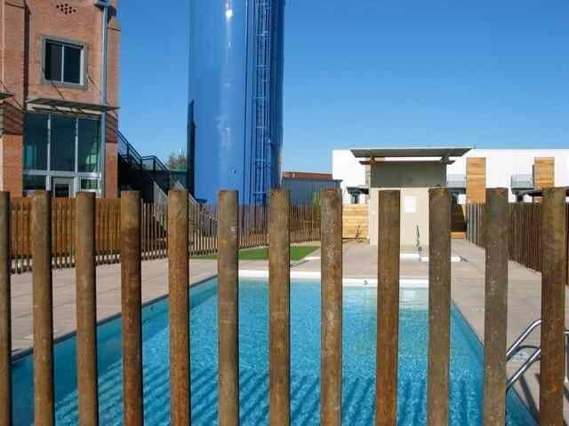 Building Photo - 1001 E 17th St