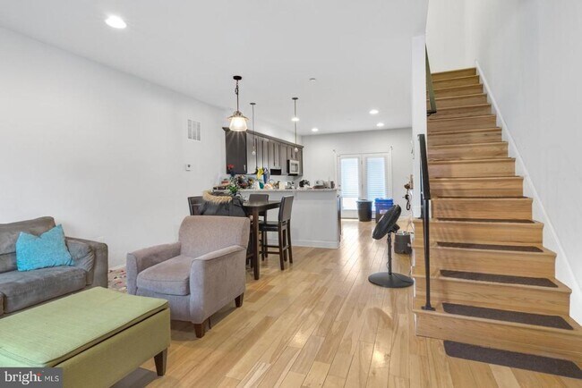 Building Photo - 2629 Cedar St