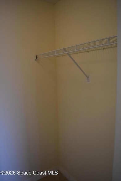 Building Photo - 247 High Rd NW