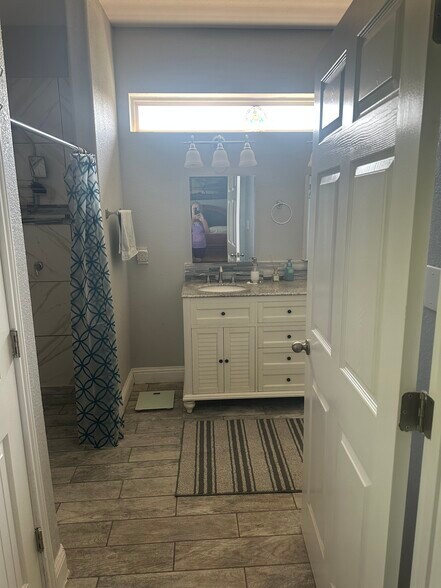 Building Photo - 1413 Rio Viento