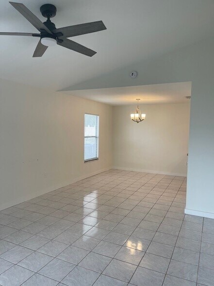 Building Photo - 6261 Draw Ln