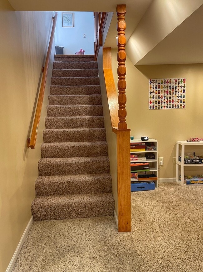 Building Photo - 16 Sea Pines Ct