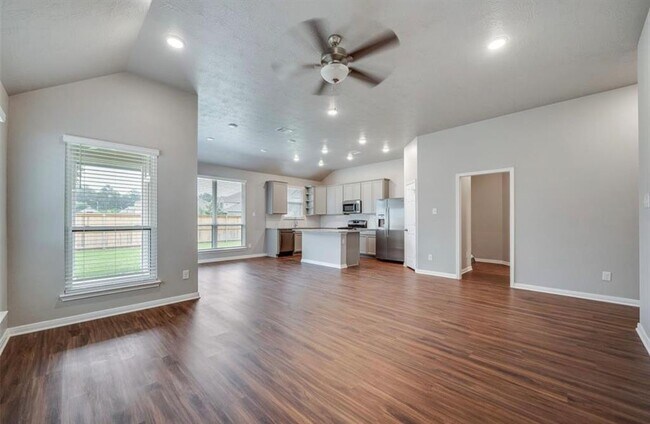 Building Photo - 1134 Tomball Downs Dr