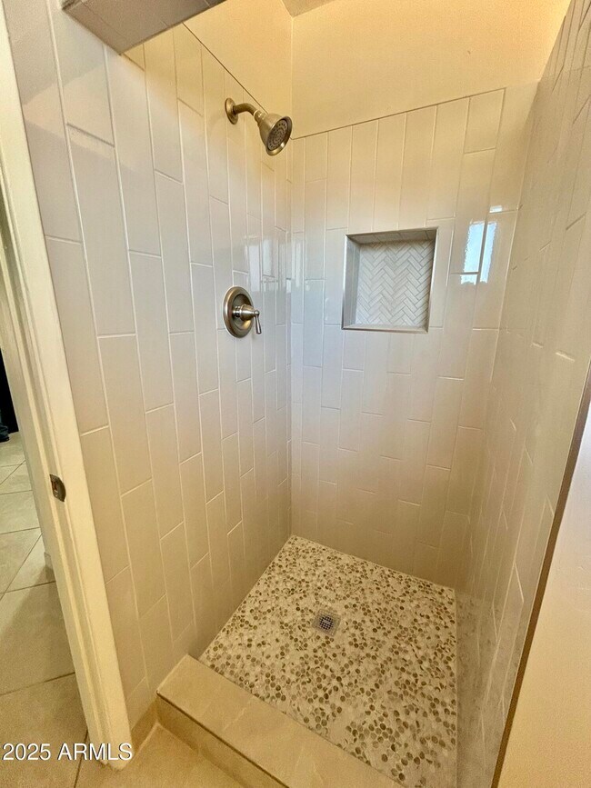 Building Photo - 4024 W Las Palmaritas Dr