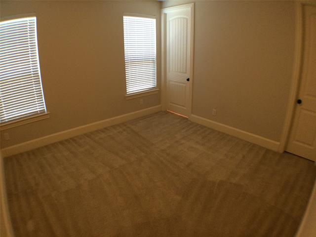 Building Photo - 447 Dry Canyon Dr