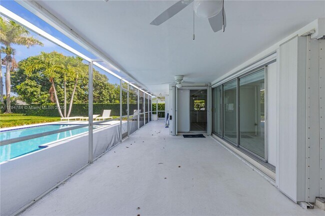Building Photo - 13790 SW 80th Ave