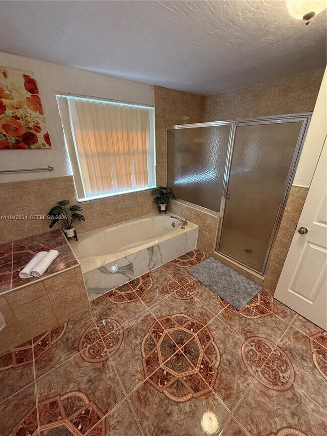 Building Photo - 1450 NW 129th Ave