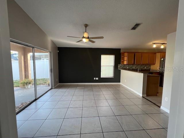 Building Photo - 202 Woodbury Pines Cir