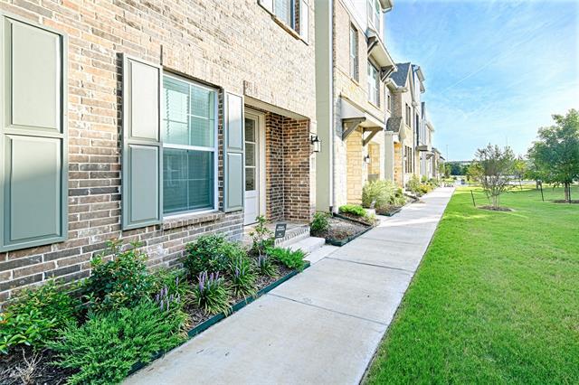 Building Photo - 4437 Ward St