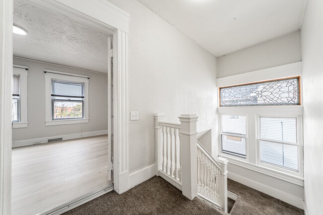 Building Photo - 1453 W 101st St